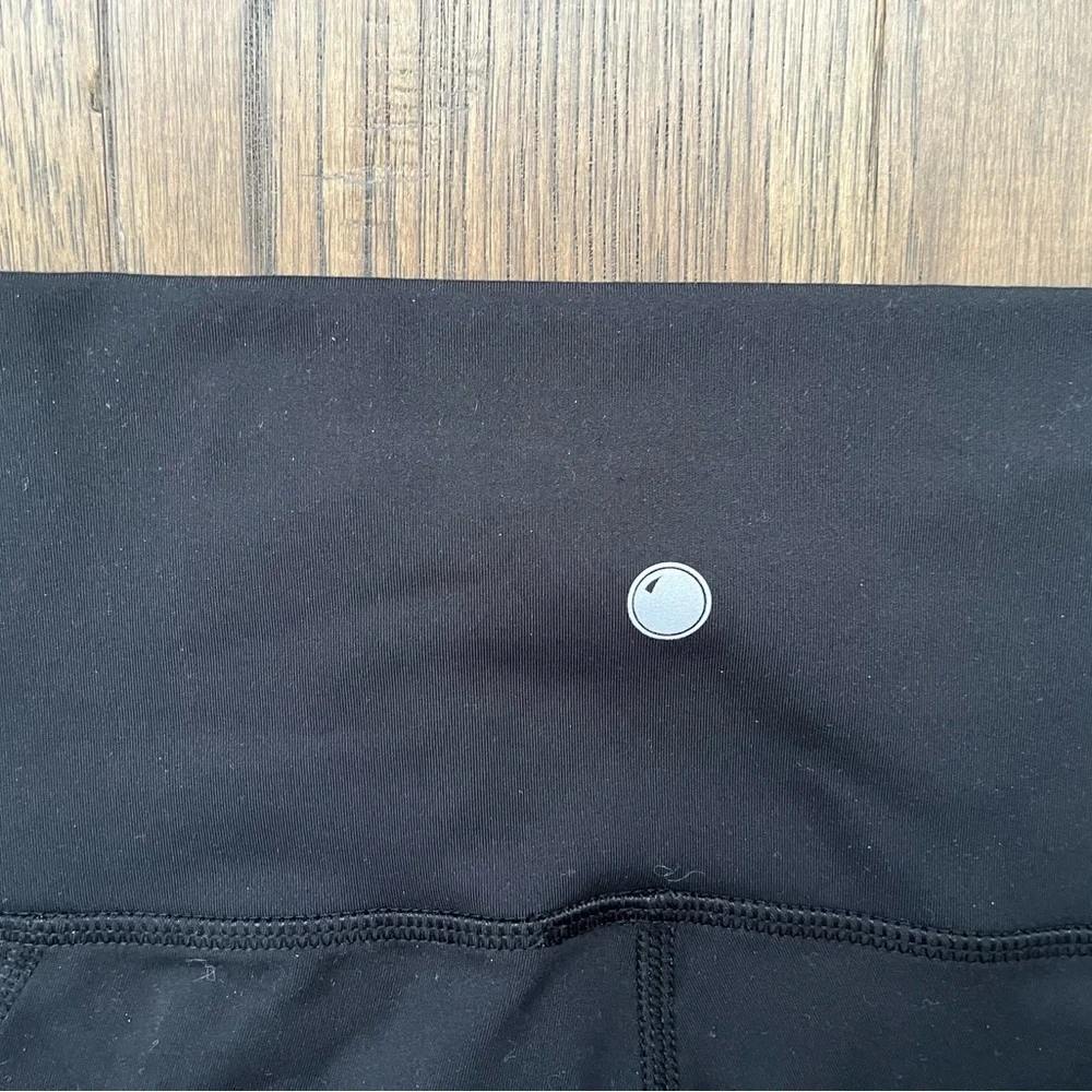 YOGALICIOUS LUX Black Cropped Leggings L High Rise Pockets - Picture 6 of 8